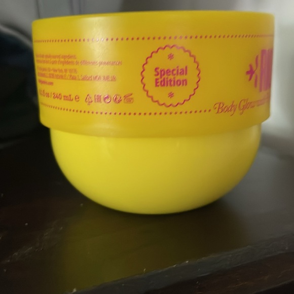 no longer in stores! The beautiful Sol De Janerio #87 body cream - Picture 2 of 4